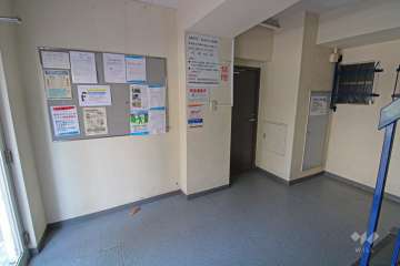 エントランスホール