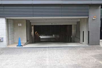 駐車場の出入り口