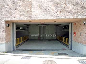 敷地内駐車場（屋内機械式）