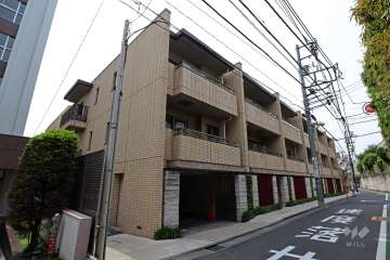 オーベル目黒の外観(南東側から)