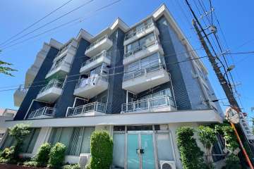ニュー小山マンションの外観（北東側から）