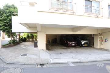 敷地内駐車場（屋内平面式）　