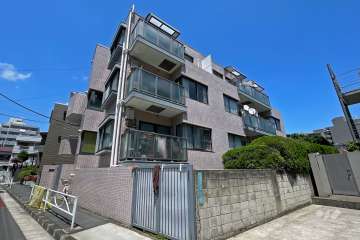 スターハイツ駒場東大前の外観（南西側から）