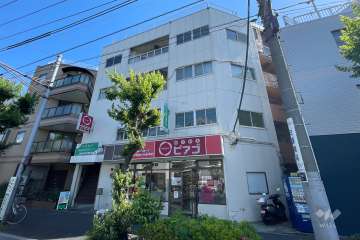 岡本ビルの外観（南側から）