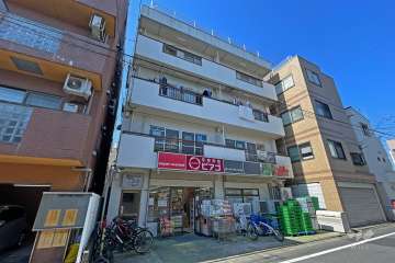 岡本ビルの外観（北西側から）