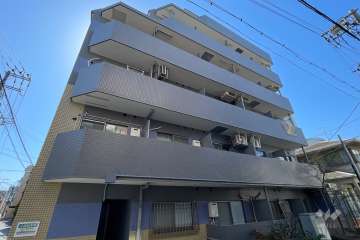 ブチメゾン目黒の外観（北西側から）