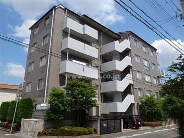 セブン荻野の外観（北西側から）
