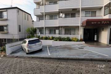 敷地内駐車場（屋外平面式）