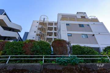 都立大コーポラスの外観（北側から）