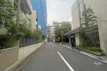敷地南東側の前面道路