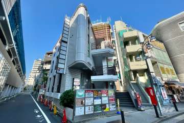 ソシアル都立大学駅前