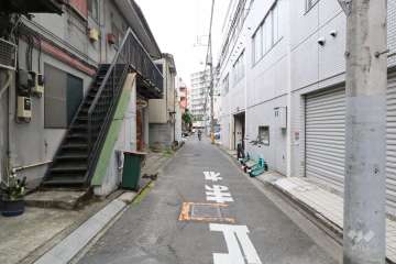 敷地南西側の前面道路