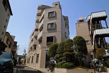 ネオアージュ祐天寺の外観(南東側から)