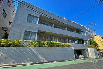 パシフィックパレス都立大の外観（南西側から）