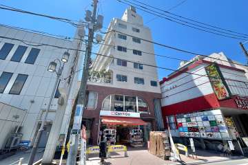 自由が丘スカイビルの外観（北東側から）