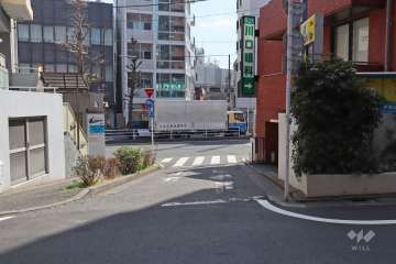 敷地東側の前面道路　