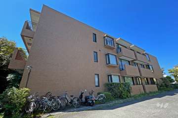 自由が丘アンクレーの外観（南東側から）