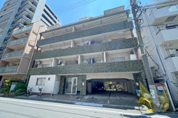 メゾン青葉の外観(西側から）