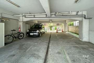 敷地内駐車場（屋内平面式）