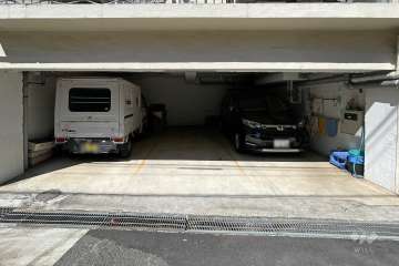 敷地内駐車場（屋内平面式）　