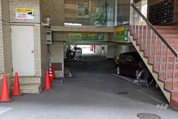 敷地内駐車場（屋内平面式）