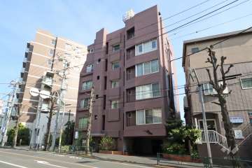 クレードル柿の木坂の外観(西側から)