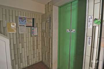 エントランスホール