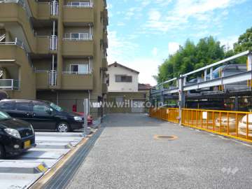 敷地内駐車場（機械式）