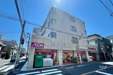 ビラ自由が丘の外観（西側から）