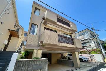 洗足アンクレーの外観（南東側から）