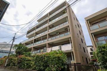 東京アパートメント弐番館の外観(南東側から)