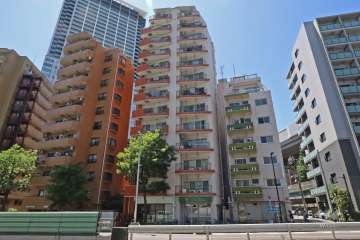 パラスト上目黒の外観(北東側から)