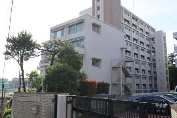 目黒台マンションＣ棟の外観(東側から)