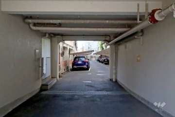 敷地内駐車場（屋外平面式）