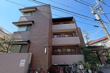 ウェスト清水池コーポの外観（東側から）