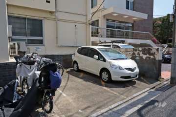 敷地内駐車場（屋外平面式）
