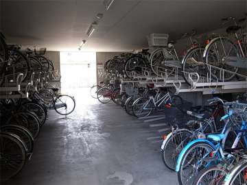 建物1階にある駐輪場