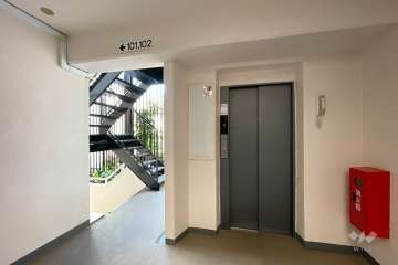 共用のエレベーター