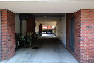 駐車場の出入口・敷地内駐車場(屋内平面式)