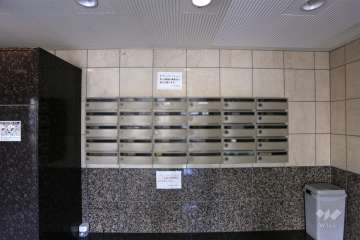 宅配ボックスと共用ポスト