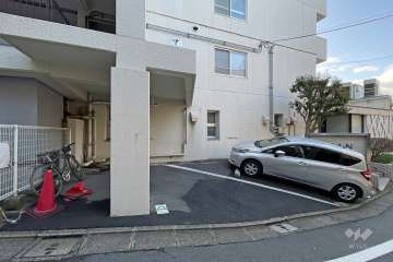 敷地内駐車場（屋外平面式）