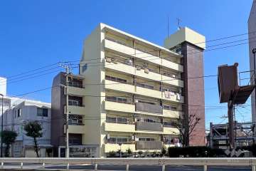 サンモア学芸大マンションの外観(南西から)