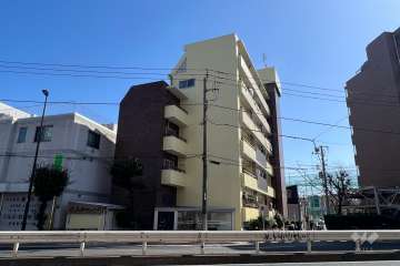 サンモア学芸大マンションの外観(西から)