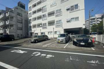 敷地内駐車場（屋外平面式）