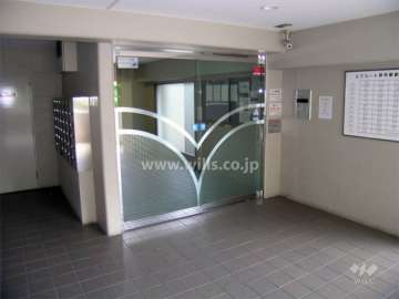 オートロック付きのエントランス