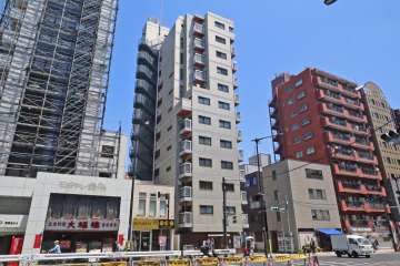 インペリアル青葉台フラットの外観(西側から)