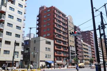 ペガサスマンション青葉台の外観(西側から)