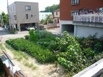 敷地の東側には畑があります。