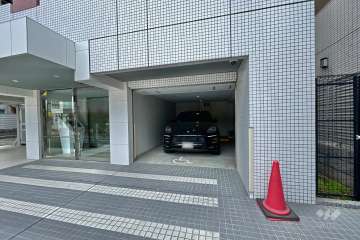 敷地内駐車場（屋内平面式）