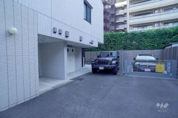 敷地内駐車場（屋外機械式と屋外平面式）